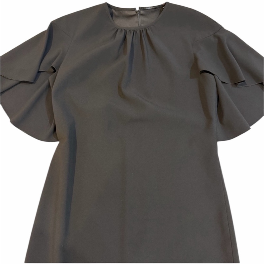 Elie Tahari Black Flutter-Sleeve Sheath Dress – Size 6